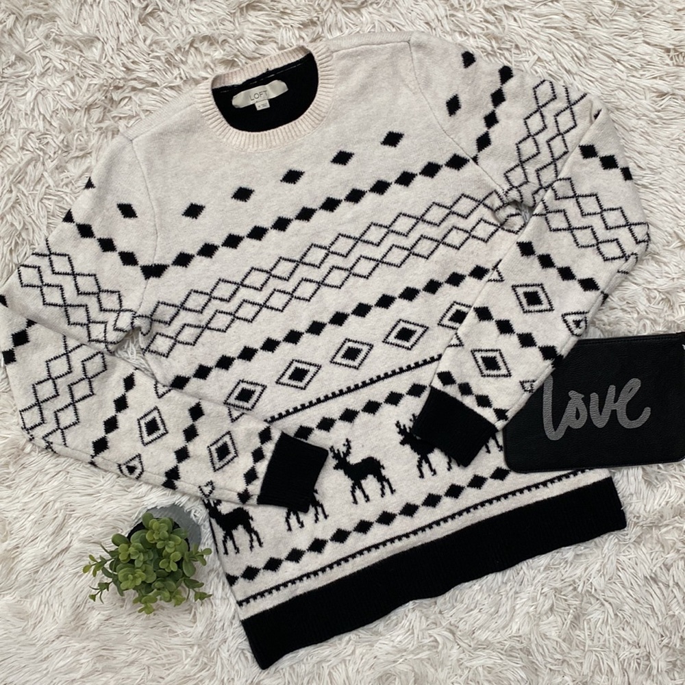 Loft Fair Isle Reindeer Crewneck Sweater 💗 Ivory & Black